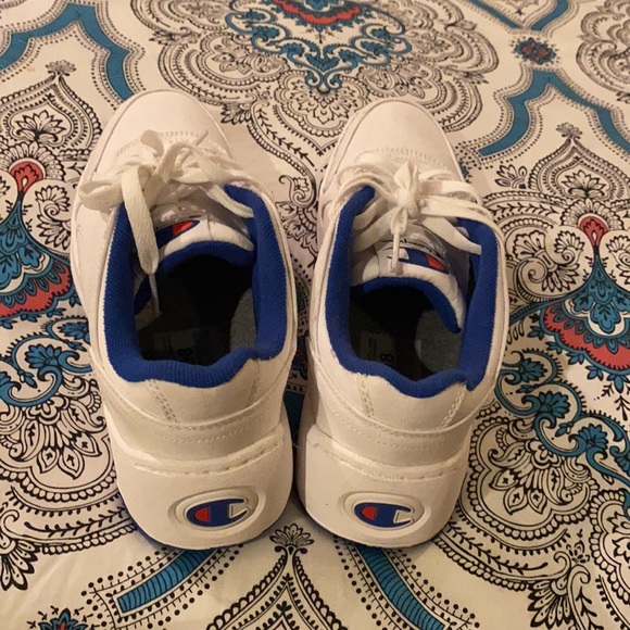 Champions shoes - Picture 3 of 3